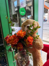 Load image into Gallery viewer, Valentine’s Day Flowers

