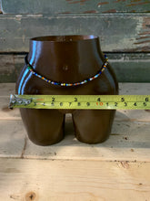 Load image into Gallery viewer, Booty Planter
